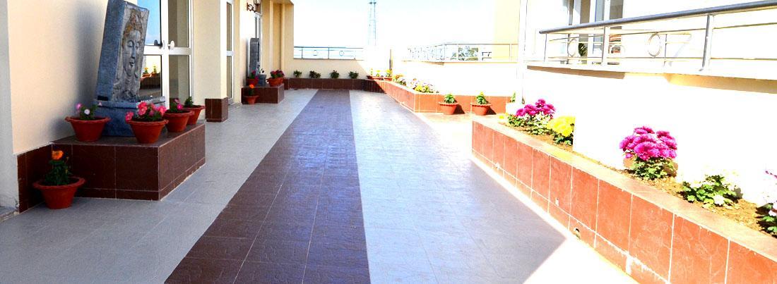 فندق Tulip Residency ديبروجاره المظهر الخارجي الصورة